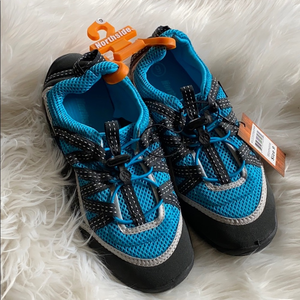 Northside brille blue and black water shoes